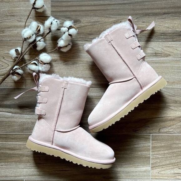 UGG Shoes - 🌿UGG🌿SHORT CONTINUITY BOW BOOTS